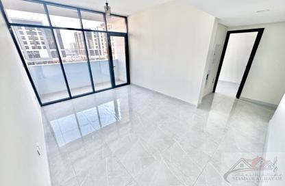Apartment - 1 Bedroom - 2 Bathrooms for rent in Muwaileh Commercial - Sharjah