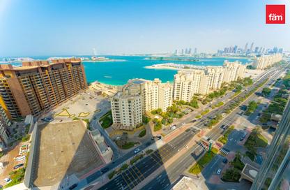 Apartment - Studio - 1 for rent in The Palm Tower - Palm Jumeirah - Dubai Apartment - Studio - 1 for rent in The Palm Tower - Palm Jumeirah - Dubai