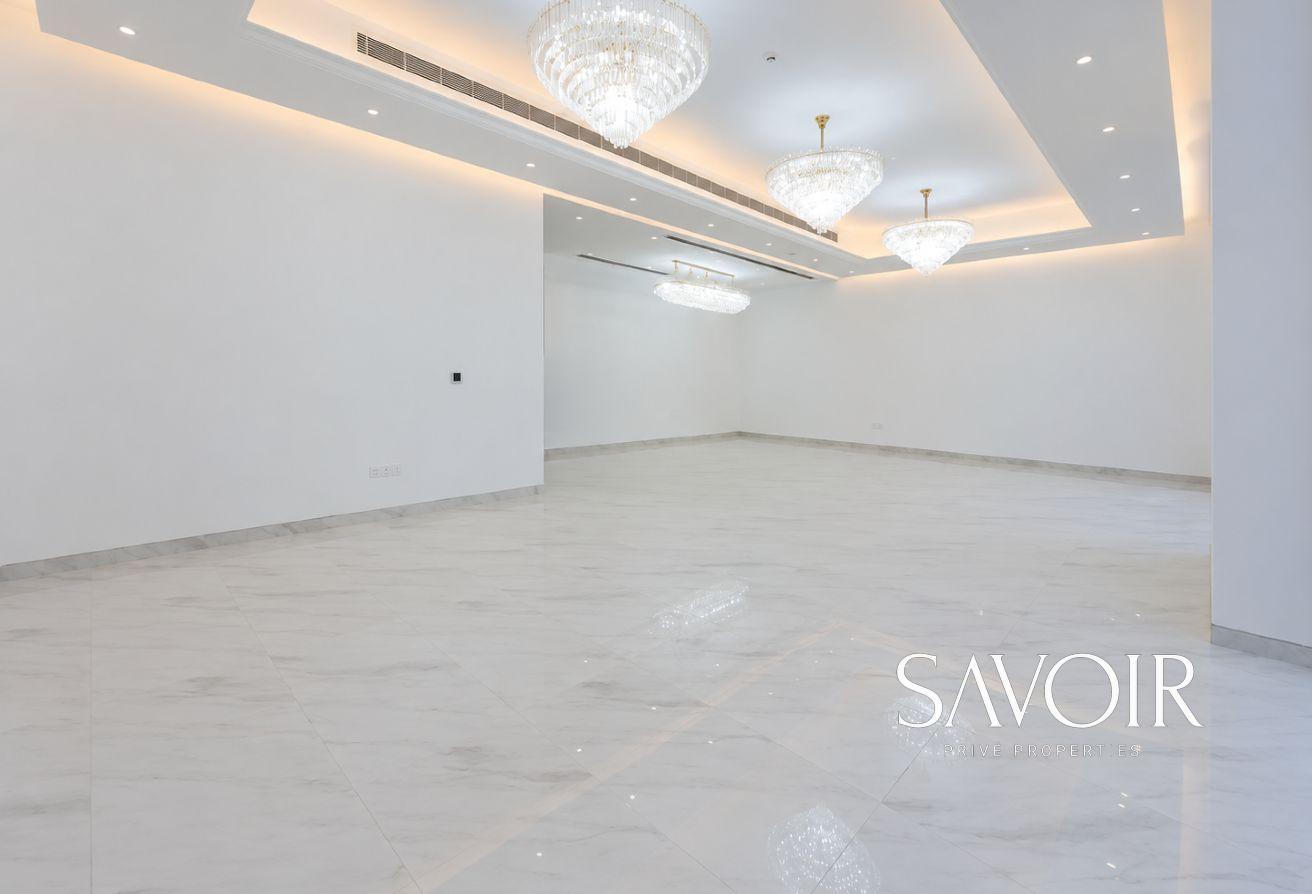 New Luxury Villa | Burj Khalifa View | Vacant photo 3