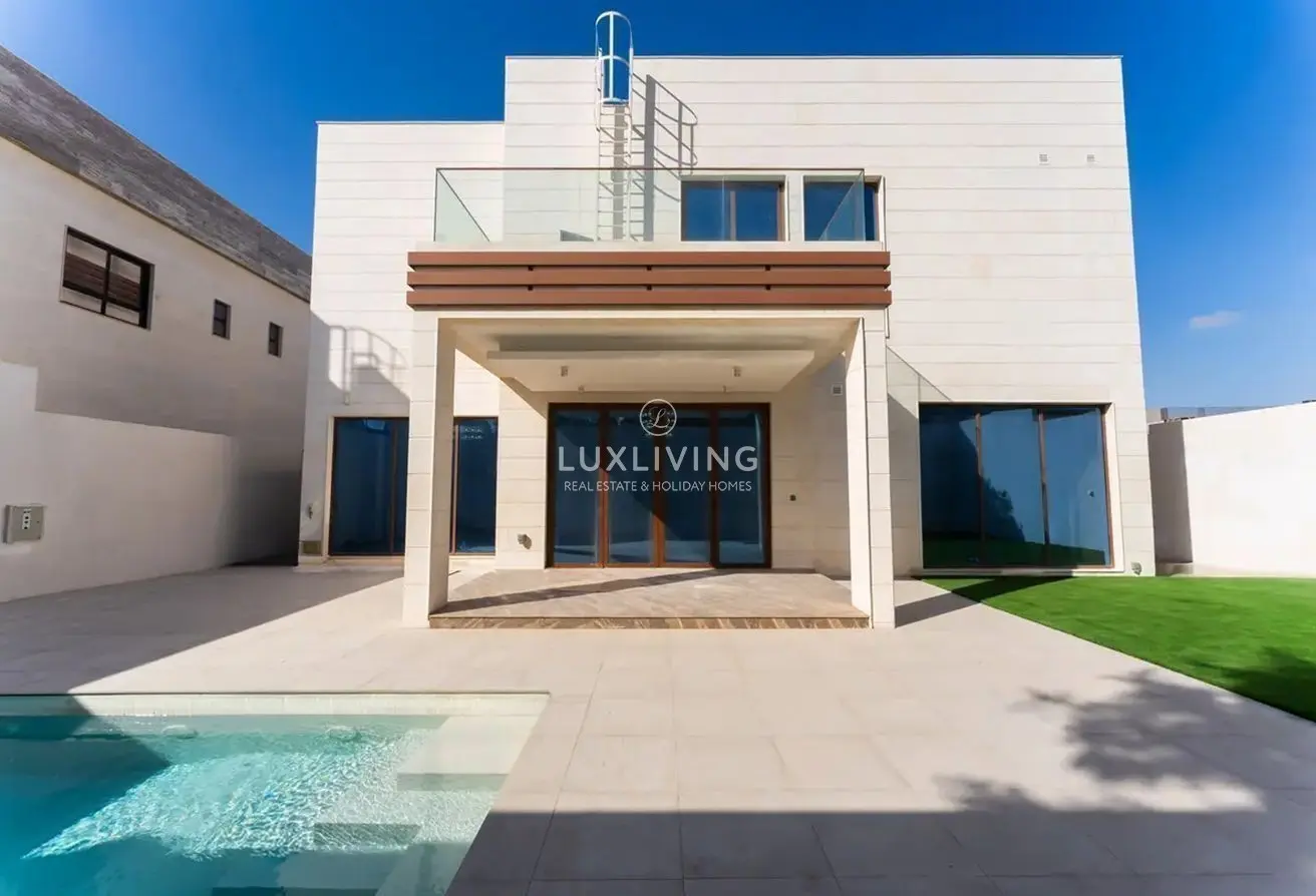 152384326 - Property Main Image