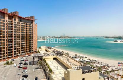 Apartment - 2 - 4 for rent in Al Das - Shoreline Apartments - Palm Jumeirah - Dubai
