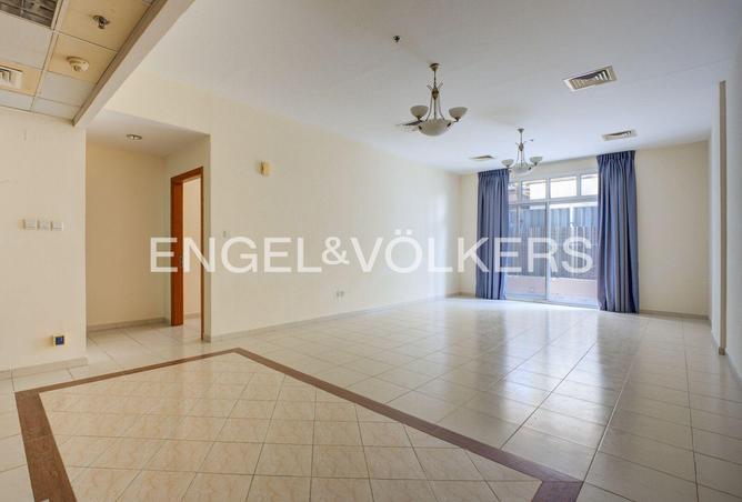 56132607 - Property Image 2