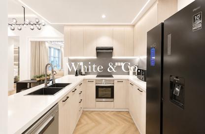 Apartment - 2 Bedrooms - 3 Bathrooms for sale in Standpoint Tower 1 - Standpoint Towers - Downtown Dubai - Dubai