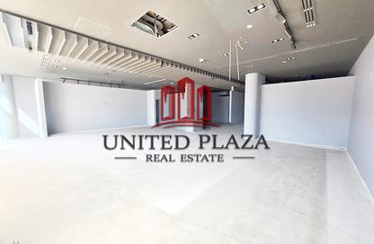 Show Room - Studio for rent in Al Mina Tower - Al Mina - Abu Dhabi