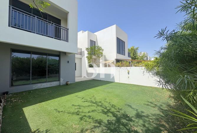 73118103 - Property Image 2