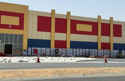 مستودع - استوديو - 2 حمامات للايجار في أم الثعوب - أم القيوين