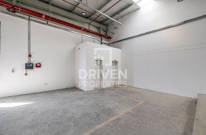 Warehouse - Studio for rent in Rashidiya Shed 2 - Umm Ramool - Dubai