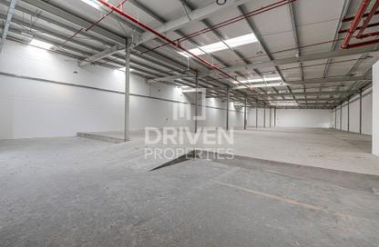 Warehouse - Studio for rent in Rashidiya Shed 2 - Umm Ramool - Dubai
