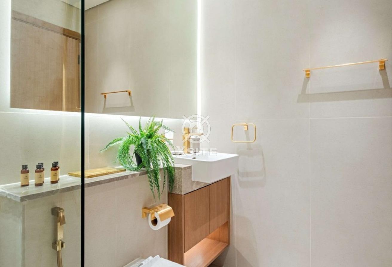 Luxury Living | Fully Furnished | Vacant photo 19