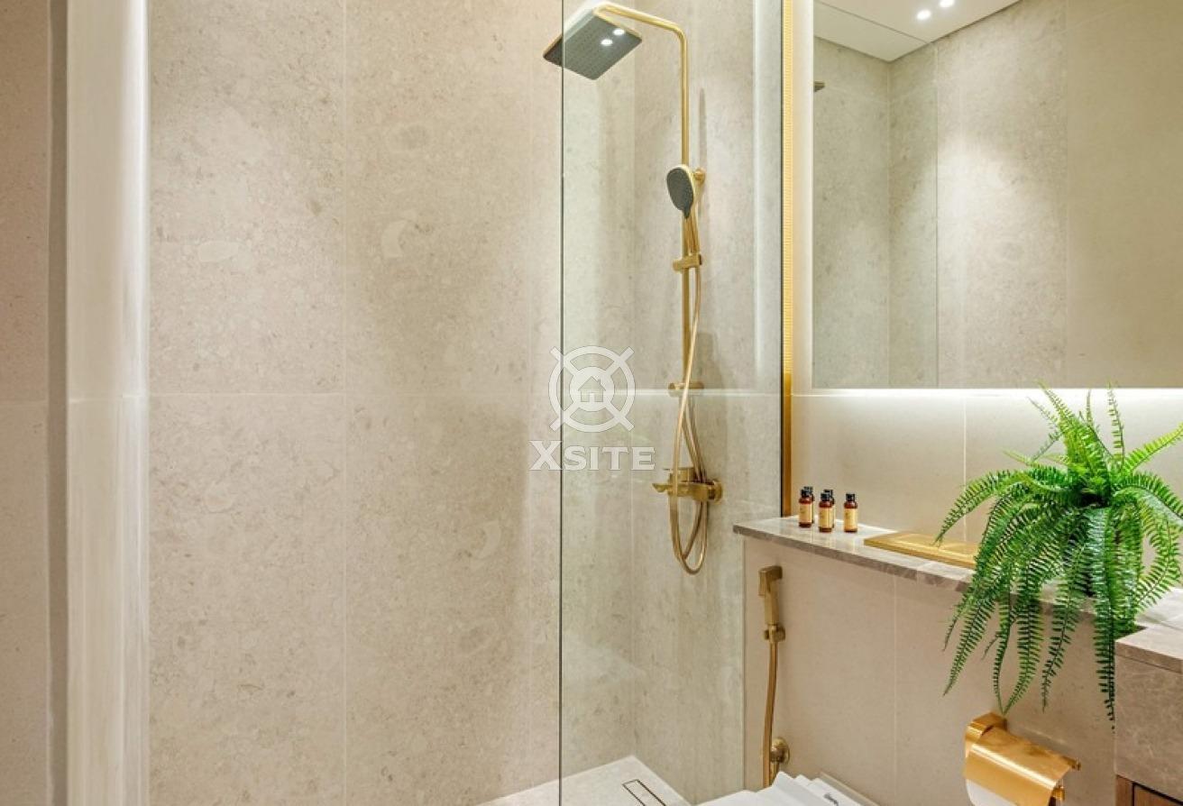 Luxury Living | Fully Furnished | Vacant photo 18
