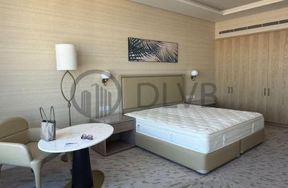 Apartment - Studio - 1 Bathroom for rent in The Palm Tower - Palm Jumeirah - Dubai