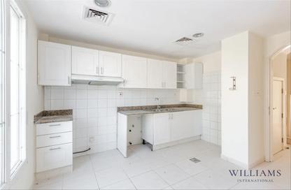 Villa - 2 Bedrooms - 3 Bathrooms for rent in Springs 3 - The Springs - Dubai