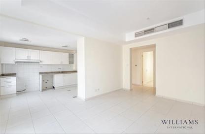 Villa - 2 Bedrooms - 3 Bathrooms for rent in Springs 3 - The Springs - Dubai Villa - 2 Bedrooms - 3 Bathrooms for rent in Springs 3 - The Springs - Dubai