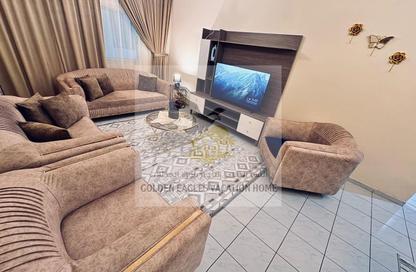 Apartment - 2 - 2 for rent in Al Qasba Plaza Building - Al Majaz 3 - Al Majaz - Sharjah