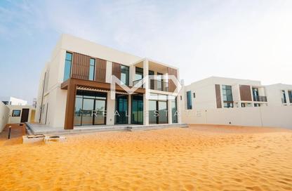 Villa - 4 - 6 for sale in Seef Al Jubail - Al Jubail Island - Abu Dhabi Villa - 4 - 6 for sale in Seef Al Jubail - Al Jubail Island - Abu Dhabi