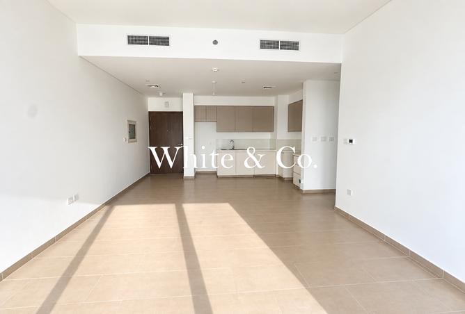 Unfurnished| Great Location| Vacant now photo 2
