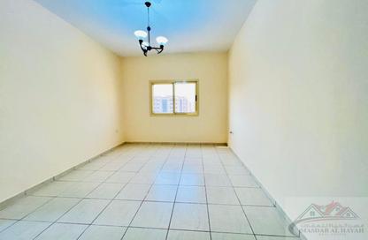 Apartment - 1 Bedroom - 2 Bathrooms for rent in Muwaileh 29 Building - Muwaileh - Sharjah