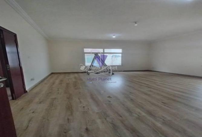 68663386 - صورة العقار 3