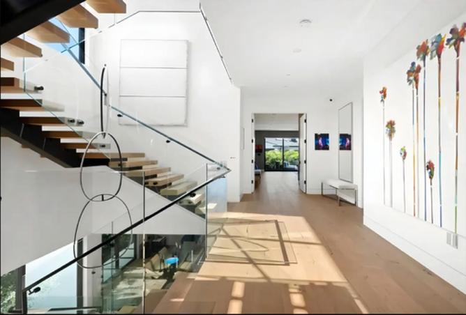 103256063 - Property Image 2