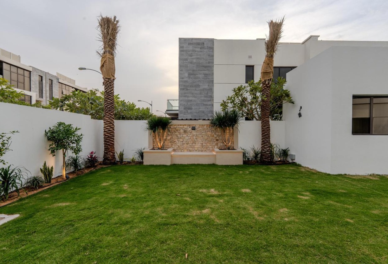 5 bedroom villa in Veneto at Damac Hills, Damac Hills: 13