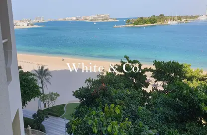 Apartment - 2 Bedrooms - 3 Bathrooms for rent in Al Dabas - Shoreline Apartments - Palm Jumeirah - Dubai