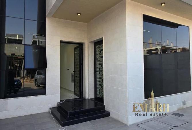 94454692 - Property Image 2