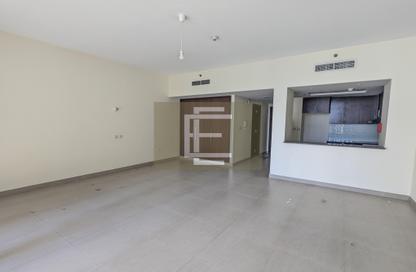 Apartment - Studio - 1 for rent in Dubai Wharf Tower 2 - Dubai Wharf - Al Jaddaf - Dubai