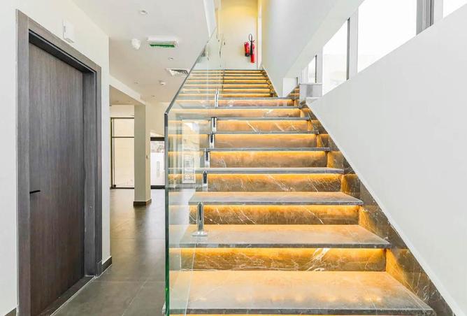 77401590 - Property Image 2