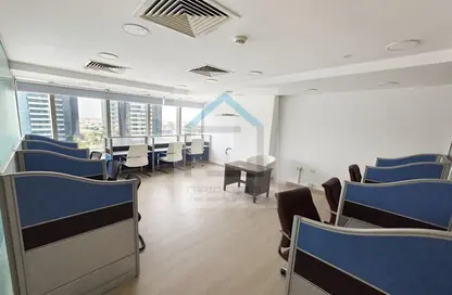 مكتب - استوديو للايجار في القمة - الخليج التجاري - دبي