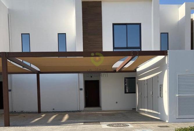 142828000 - Property Main Image