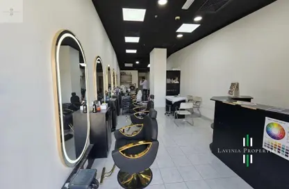 متجر - استوديو - 1 حمام للايجار في جلوبال جرين فيو - منطقة مركز الأعمال - المدينة العالمية - دبي