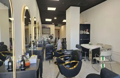 متجر - استوديو - 1 حمام للايجار في جلوبال جرين فيو - منطقة مركز الأعمال - المدينة العالمية - دبي