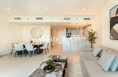 Apartment - 3 Bedrooms - 4 Bathrooms for rent in Seven Palm - Palm Jumeirah - Dubai