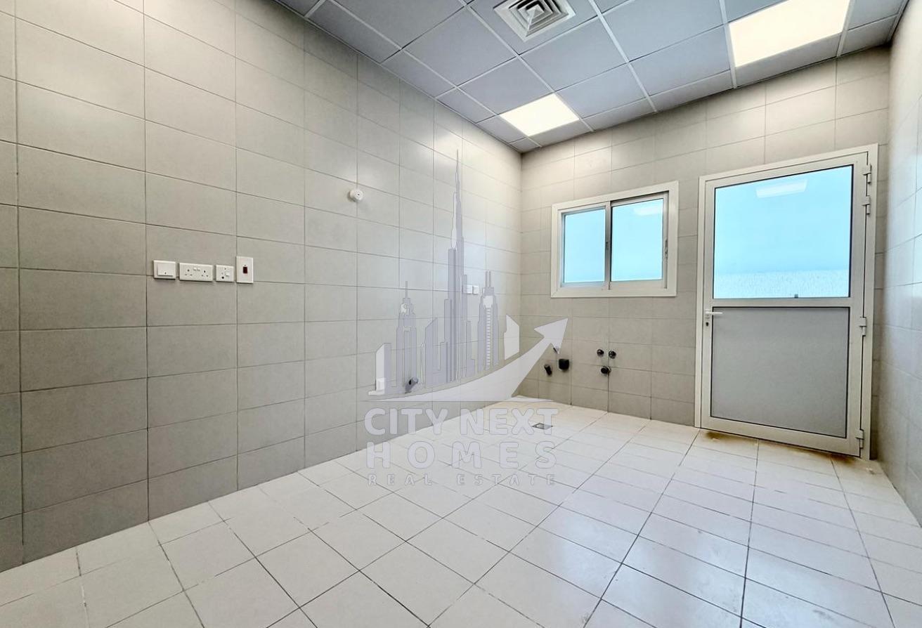 Spacious 5 Bedroom Villa with Maid's Room photo 10