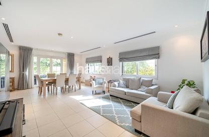 Villa - 3 Bedrooms - 4 Bathrooms for rent in District 7 - Jumeirah Park - Dubai Villa - 3 Bedrooms - 4 Bathrooms for rent in District 7 - Jumeirah Park - Dubai