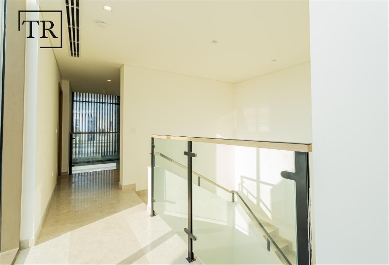 Corner Unit | Scenic Park Views | Quality Finishes photo 7