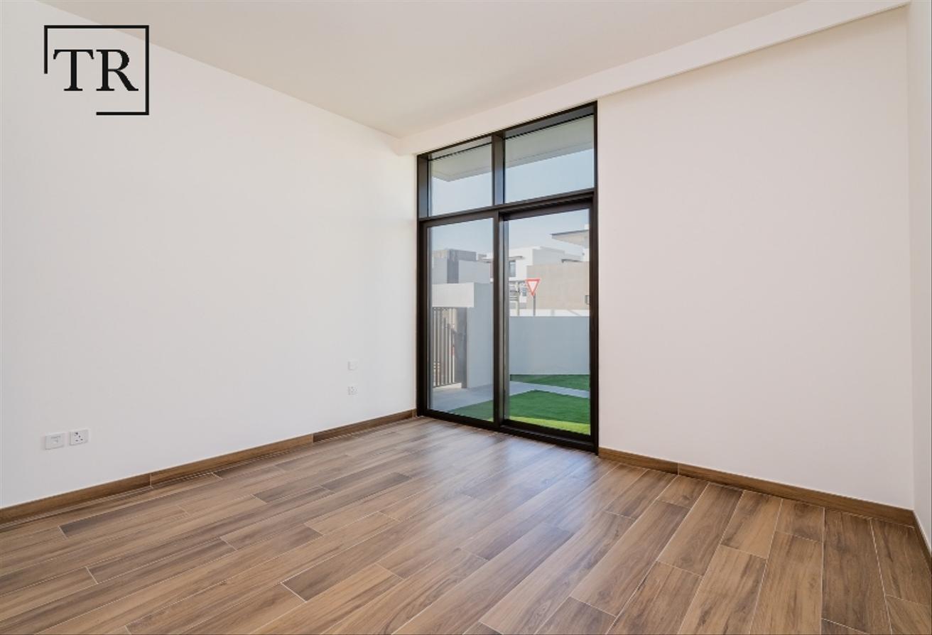 Corner Unit | Scenic Park Views | Quality Finishes photo 17