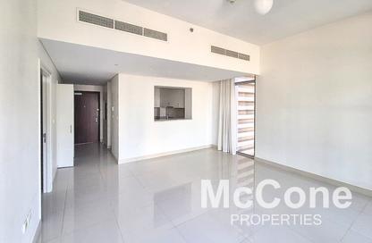Apartment - 1 - 2 for rent in Boulevard Crescent Tower 1 - BLVD Crescent - Downtown Dubai - Dubai