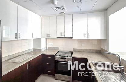 Apartment - 1 - 2 for rent in Boulevard Crescent Tower 1 - BLVD Crescent - Downtown Dubai - Dubai