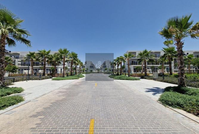 4-bed villa in Camelia — photo 3