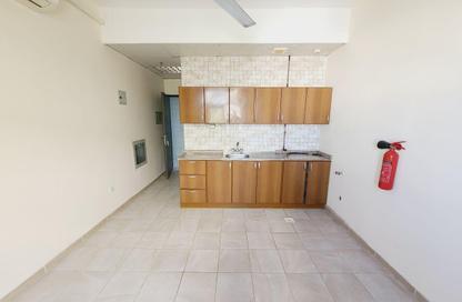 Apartment - Studio - 1 Bathroom for rent in Fire Station Road - Muwaileh - Sharjah