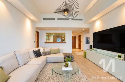 Apartment - 3 - 5 for sale in Marina Residences 1 - Marina Residences - Palm Jumeirah - Dubai