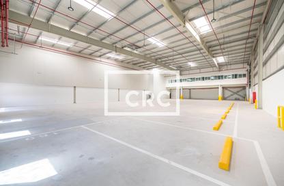 Warehouse - Studio - 4 for rent in Mussafah Industrial Area - Mussafah - Abu Dhabi