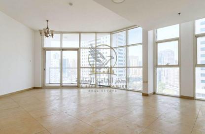Apartment - 3 - 4 for rent in New Al Taawun Road - Al Taawun - Sharjah