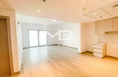 Apartment - 1 Bedroom - 1 Bathroom for rent in Waters Edge - Yas Island - Abu Dhabi