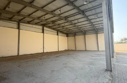 Factory - Studio - 2 Bathrooms for rent in Al Sajaa S - Al Sajaa - Sharjah