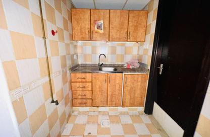 Apartment - Studio - 1 for rent in Fire Station Road - Muwaileh - Sharjah