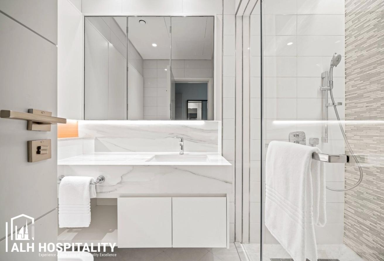 Waterfront Living | Brand New | Fully Serviced photo 14