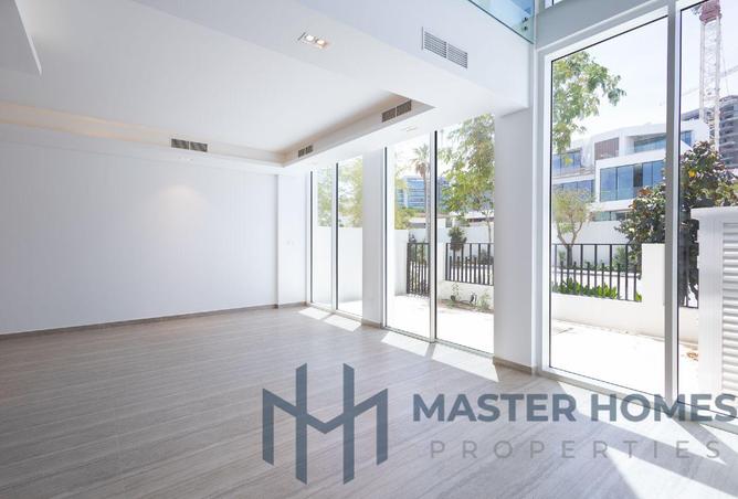 104120210 - Property Image 2