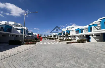 Villa - 4 Bedrooms - 3 Bathrooms for rent in Santorini - Damac Lagoons - Dubai